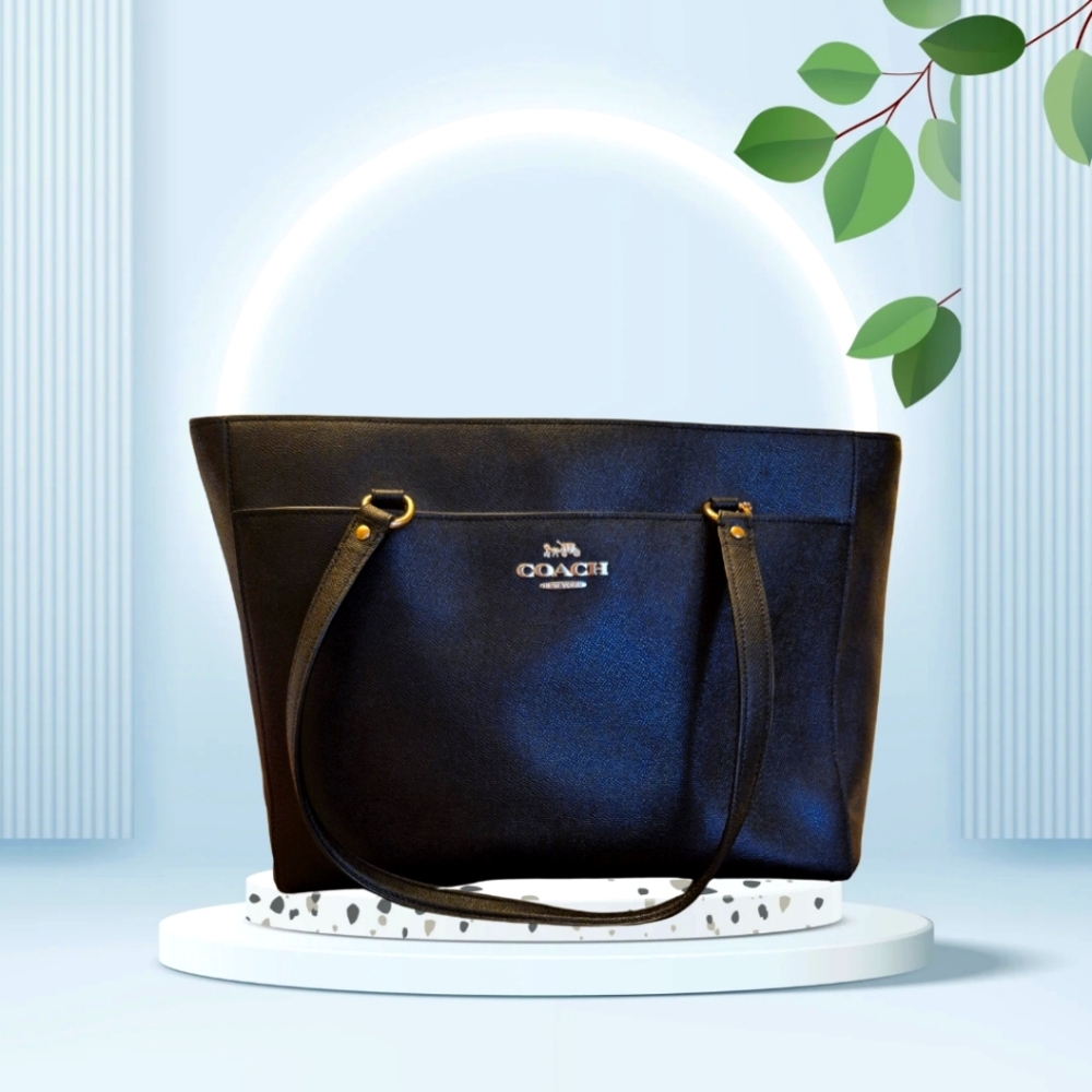 Coach Addison Black Tote - Euc Style: 91150